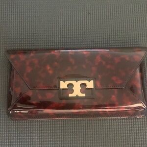 Tory Burch Gigi tortoise clutch